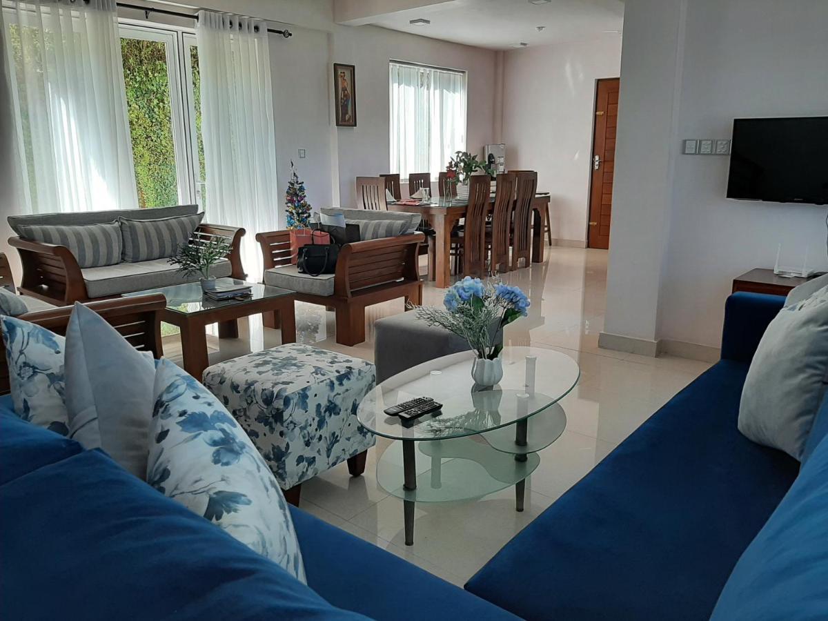 נוארה אליה J'S Villa מראה חיצוני תמונה