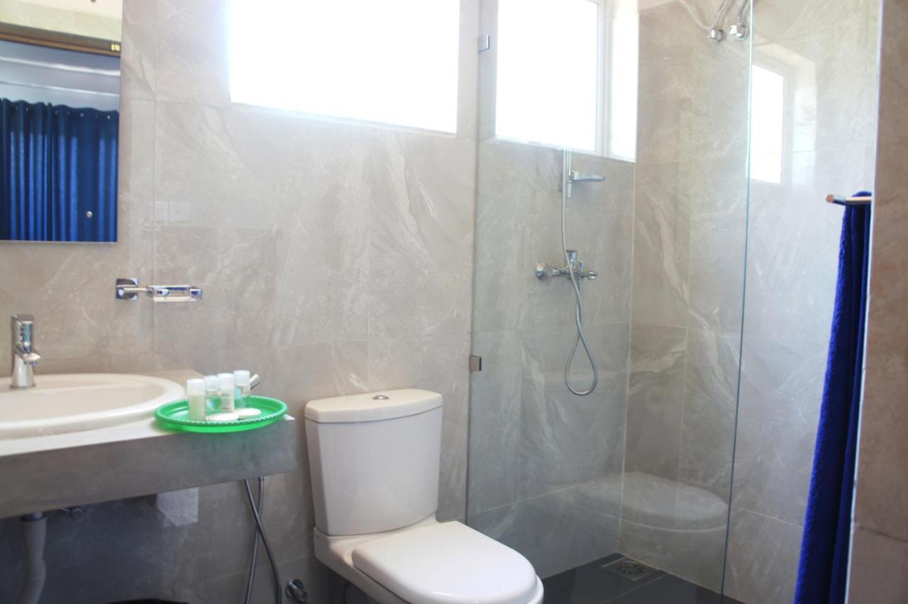 נוארה אליה J'S Villa מראה חיצוני תמונה
