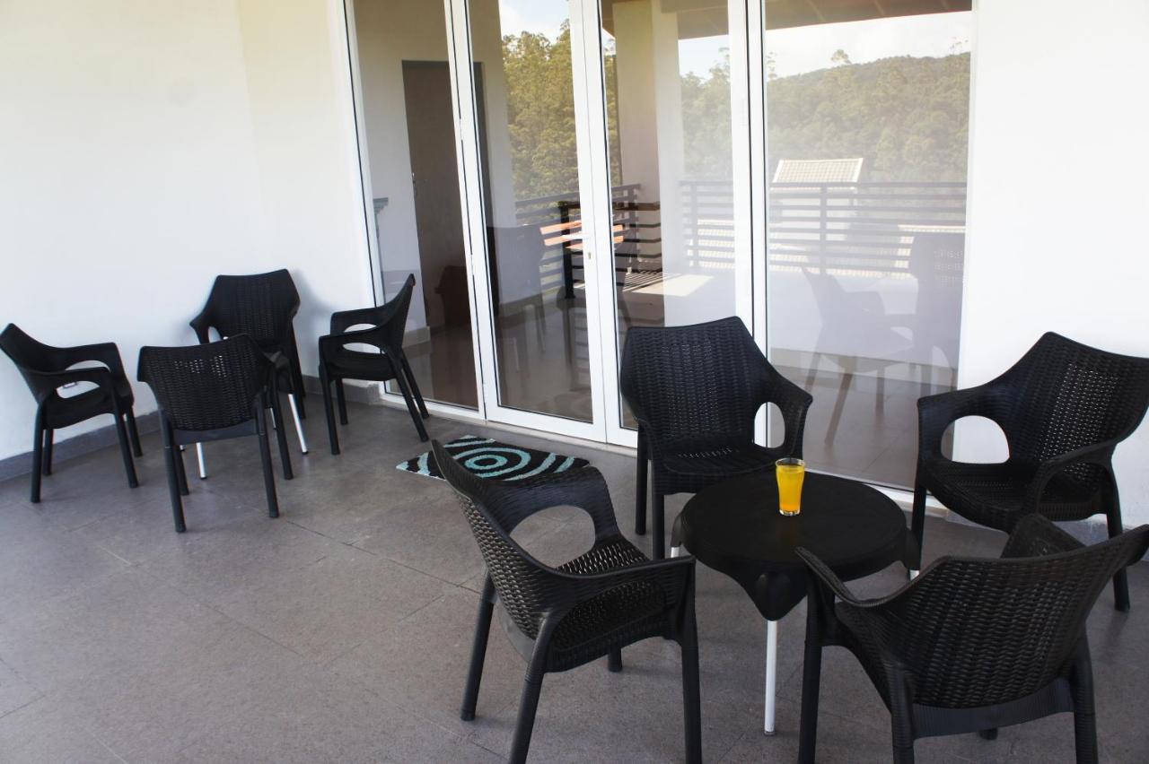 נוארה אליה J'S Villa מראה חיצוני תמונה